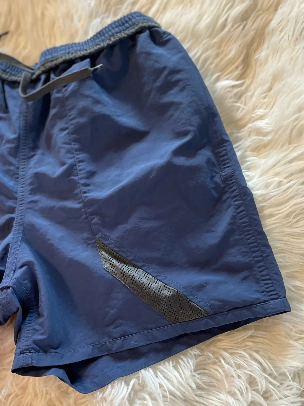 Patagonia Men’s Baggies Blue Shorts Without Liner  Size Small; 57021